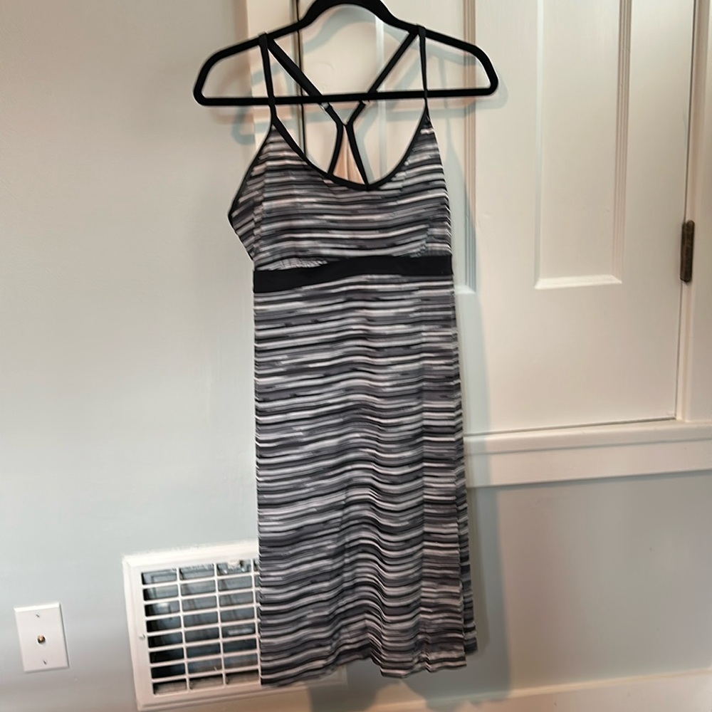 Athleta Women’s Shorebreak Racerback Swim Athletic Dress Black White Striped L